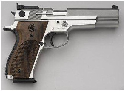 S&W 952