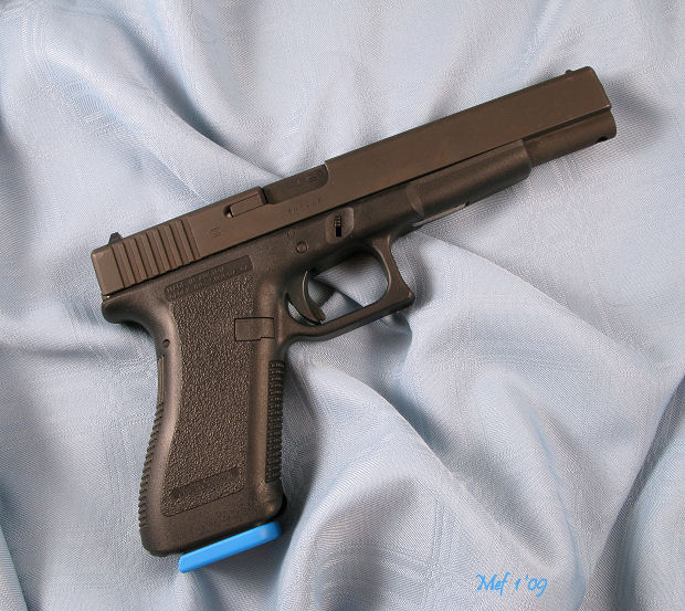 Competition pistol