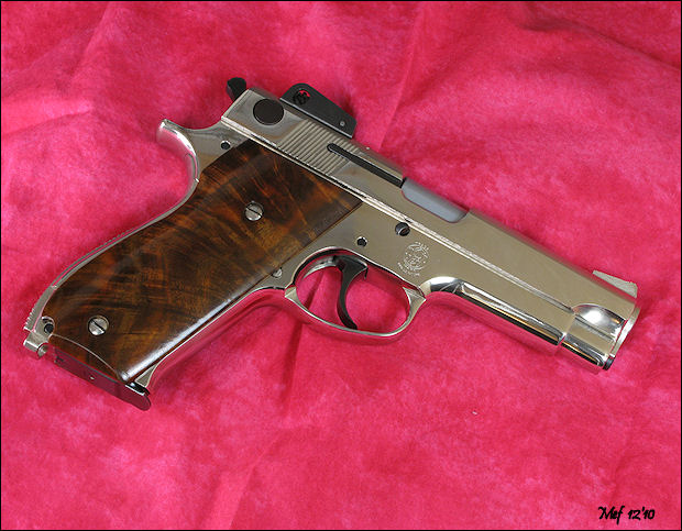 S&W 439