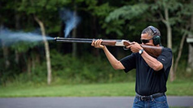 Obama shooting skeet