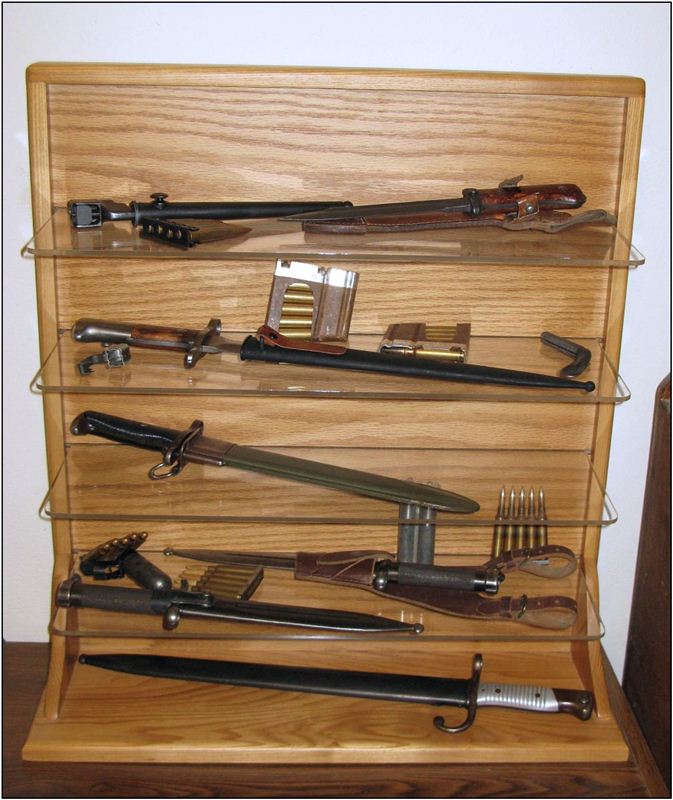 Bayonet Display I