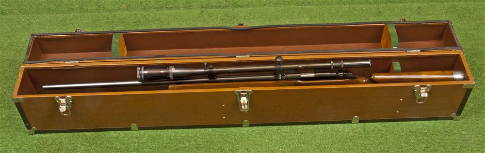 Vintage Gun Box With Rifle