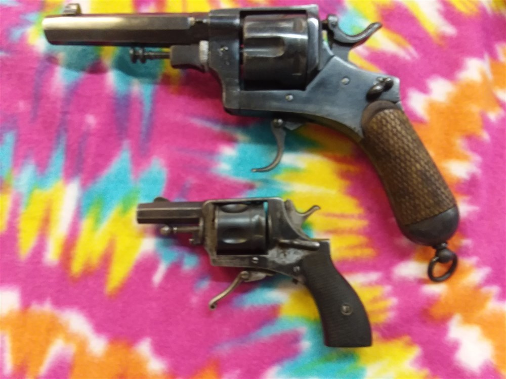 Revolvers without Trigger guards