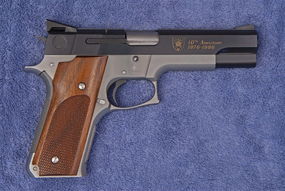 S&W 745 