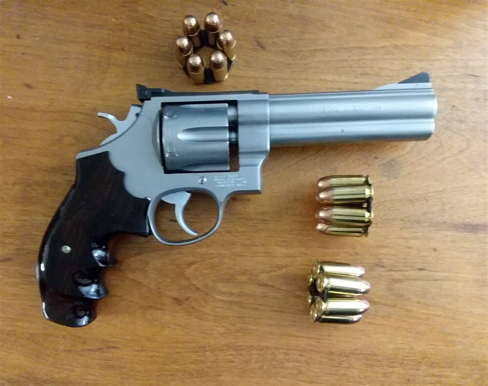 S&W 625-2