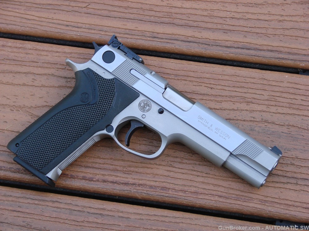 S&W 845