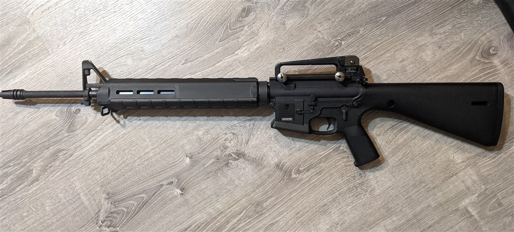 Neo-Retro rifle AR-15