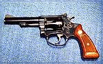 The Kit Gun is also called the .22/32 because it's built on the .32 size frame. Supposedly its name comes from its usefulness in the camper's or fisherman's kit.S&W .22 Kit Gun Herb Schlossberg