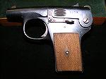I recently came across this DRGM Handgun. I believe it is vintage WW2. It has the numbers 255 on the base of the handle and the number 20 inside.
What it is worth? How do I sell it?