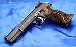 Ken Lunde image of a SIG P210 Heavy Frame target pistol.